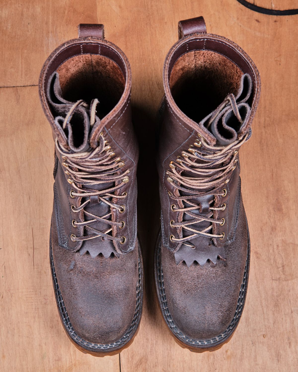 Photo by cliff.bar.nett on April 1, 2024 of the JK Boots Honey Fire Inlander in Seidel Brown Oil Tan.