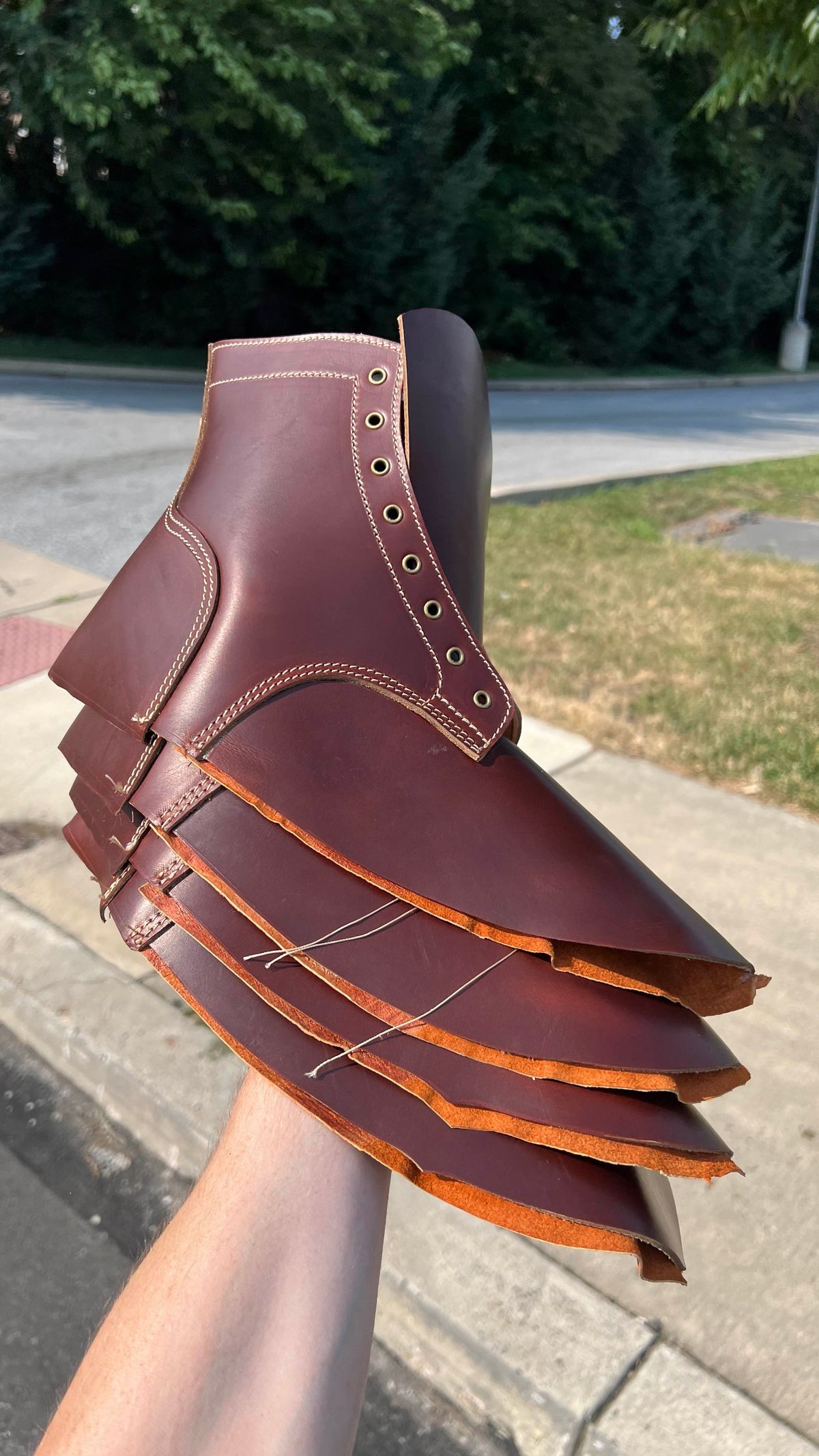 Photo by cliff.bar.nett on July 16, 2024 of the Oldspeed Service Boot 6” in Horween Timber Chromexcel.