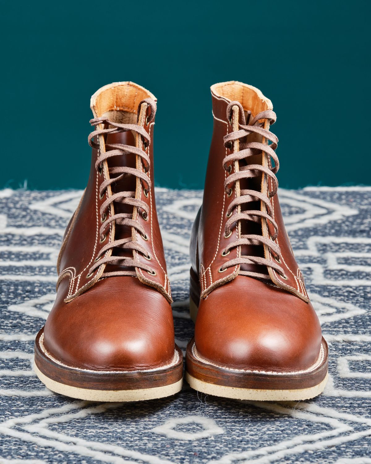 Photo by cliff.bar.nett on August 13, 2024 of the Oldspeed Service Boot 6” in Horween Timber Chromexcel.