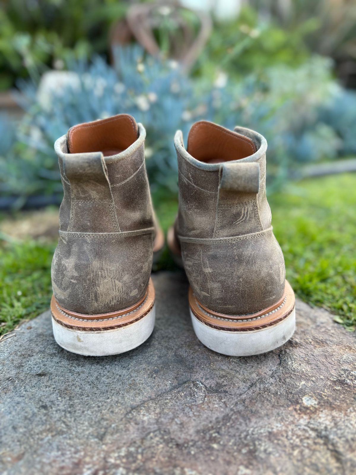 Photo by Armmmmm on December 5, 2024 of the Viberg Scout Boot in C.F. Stead Nature Waxy Commander.