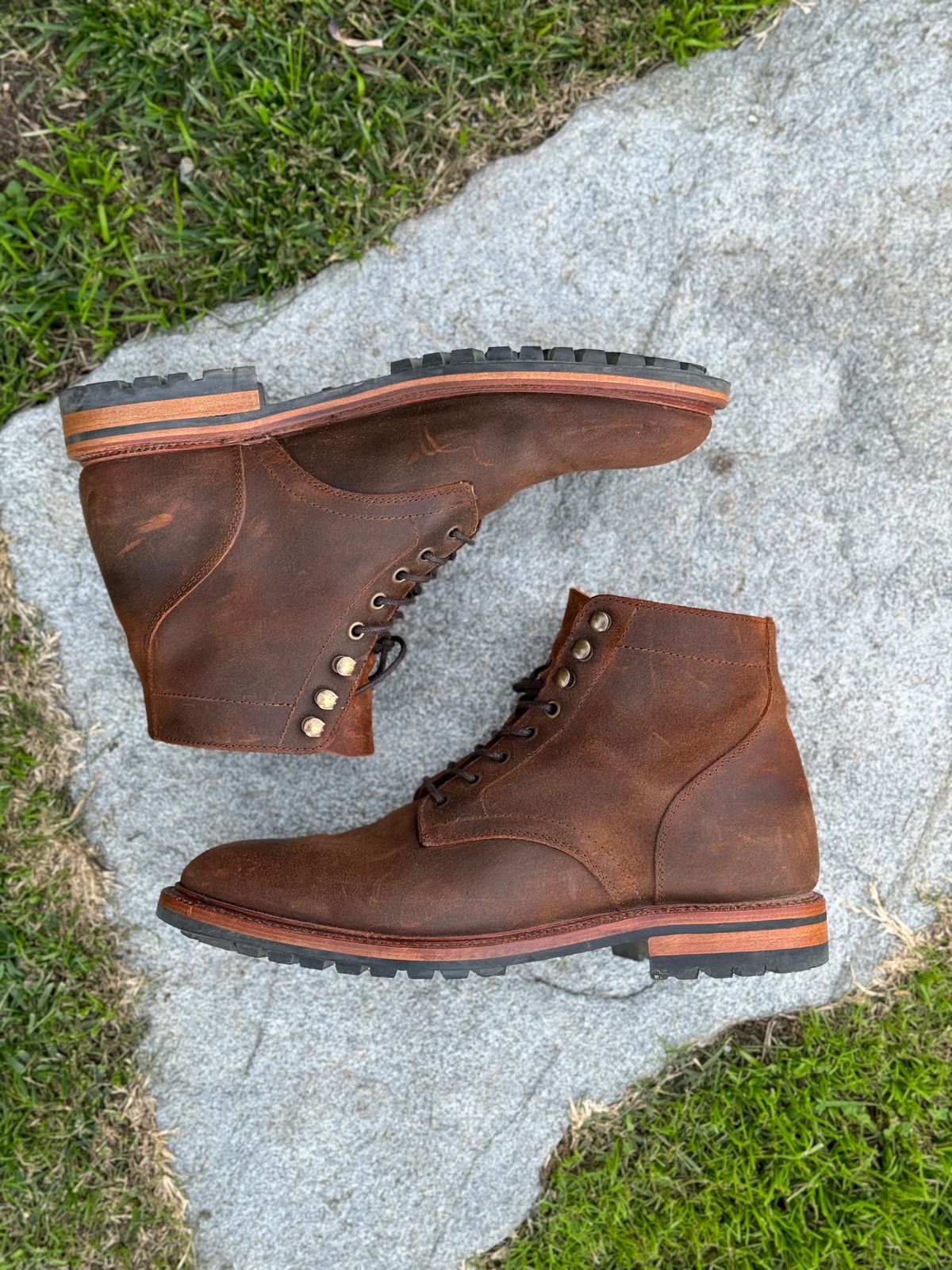 Photo by Armmmmm on November 9, 2023 of the Parkhurst The Allen in Rust Waxy.