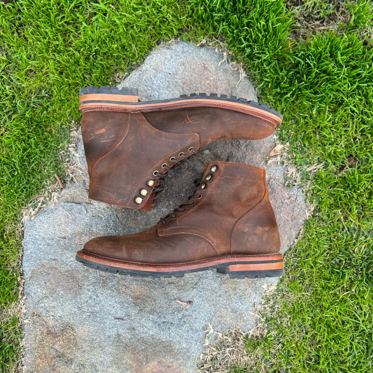 Photo by Armmmmm on December 6, 2023 of the Parkhurst The Allen in Rust Waxy.