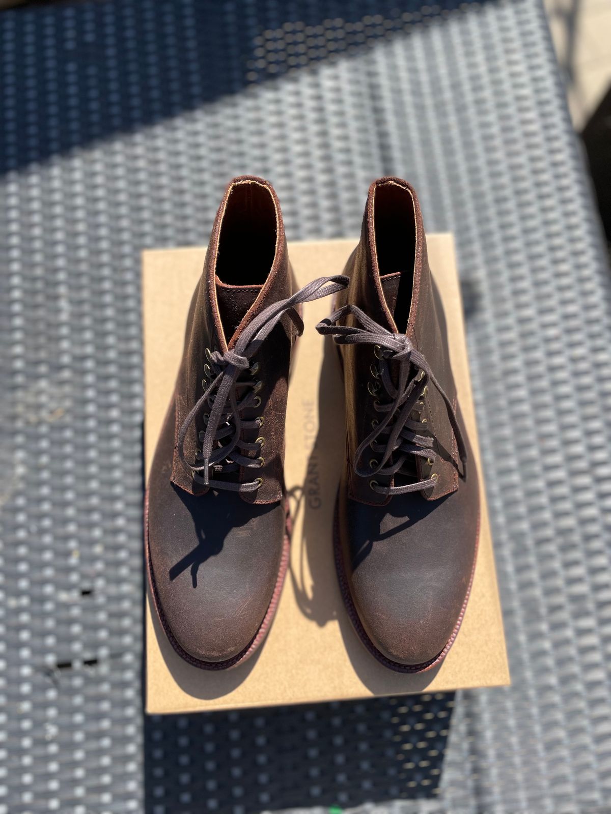 Photo by Armmmmm on October 1, 2022 of the Grant Stone Edward Boot in C.F. Stead Tobacco Waxy Commander Suede.