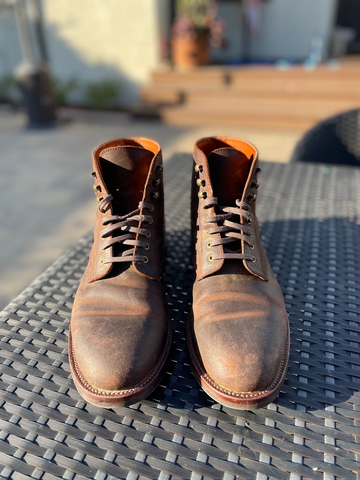 Photo by Armmmmm on November 2, 2022 of the Grant Stone Edward Boot in C.F. Stead Tobacco Waxy Commander Suede.