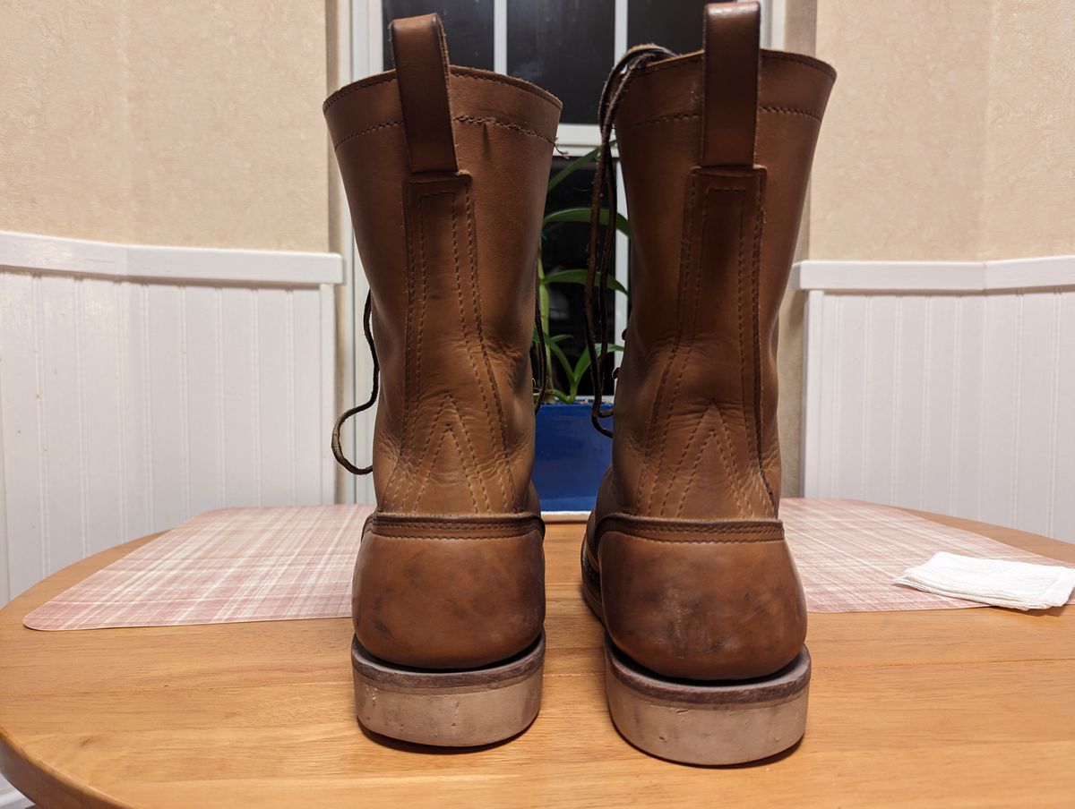 Photo by rotocheese on November 5, 2023 of the Nicks BuilderPro in Seidel 1964 Tan.