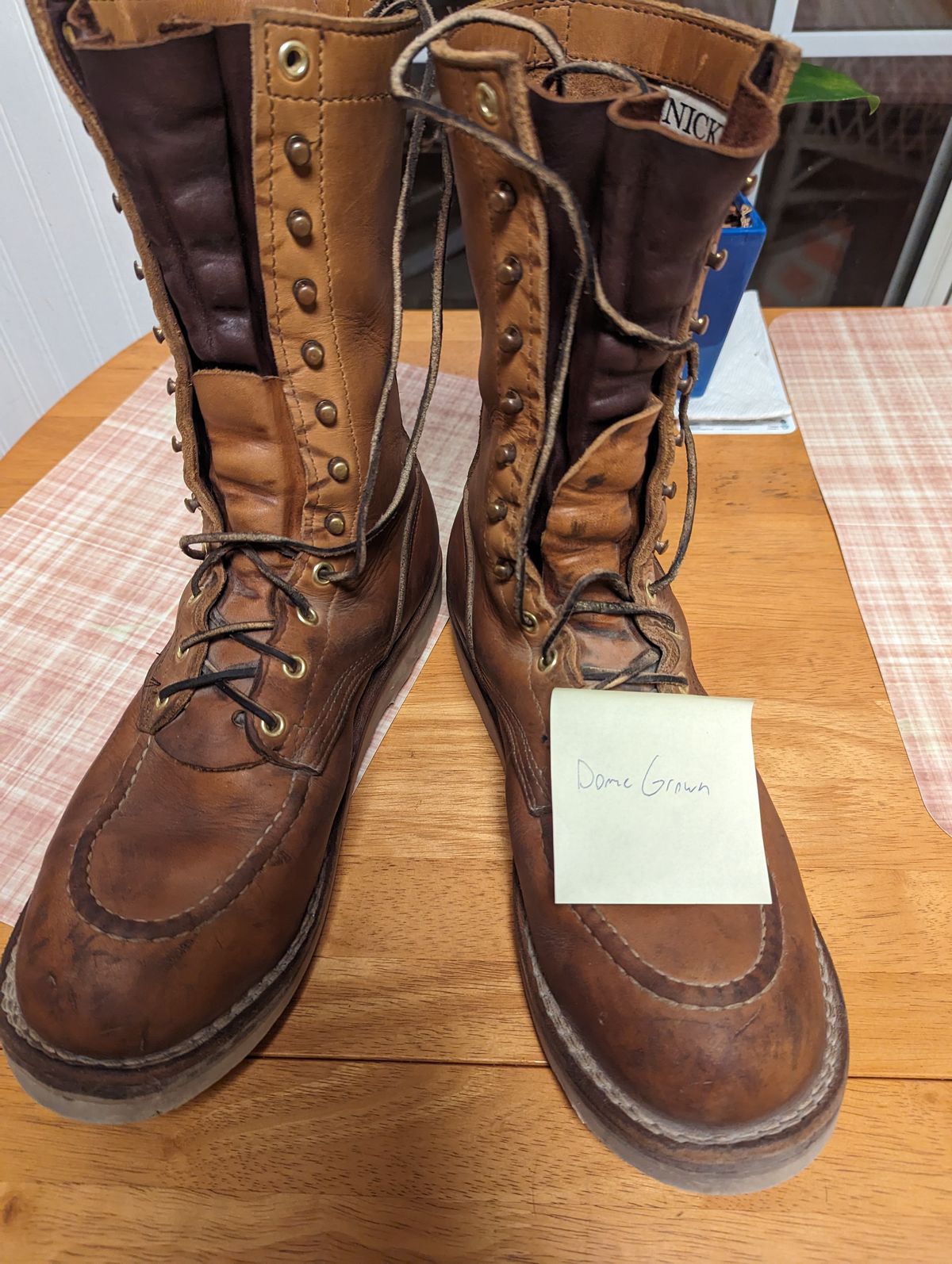 Photo by rotocheese on November 5, 2023 of the Nicks BuilderPro in Seidel 1964 Tan.