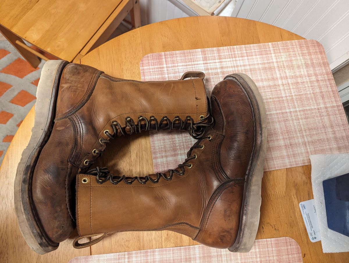 Photo by rotocheese on December 6, 2023 of the Nicks BuilderPro in Seidel 1964 Tan.