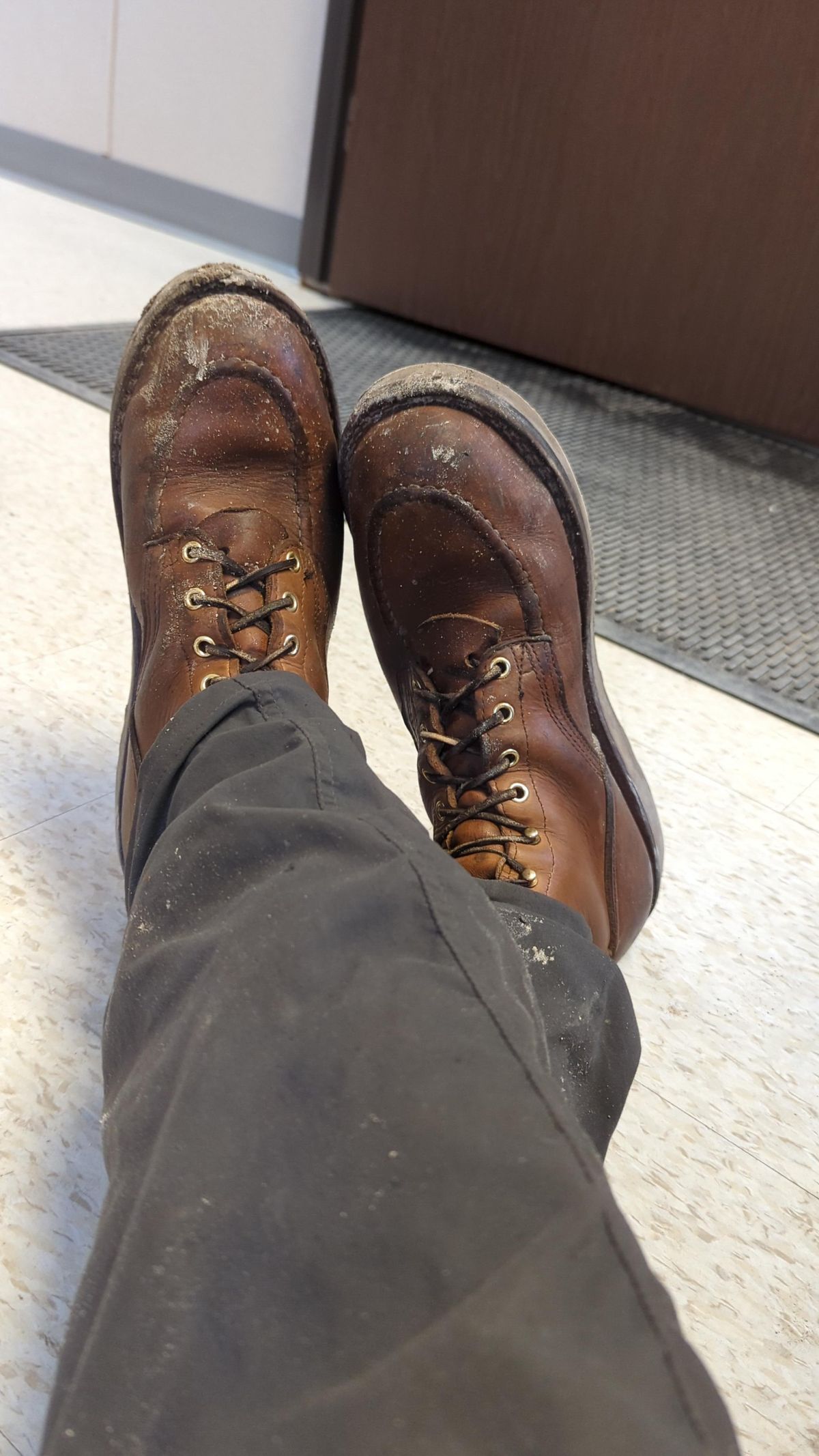 Photo by rotocheese on January 6, 2024 of the Nicks BuilderPro in Seidel 1964 Tan.