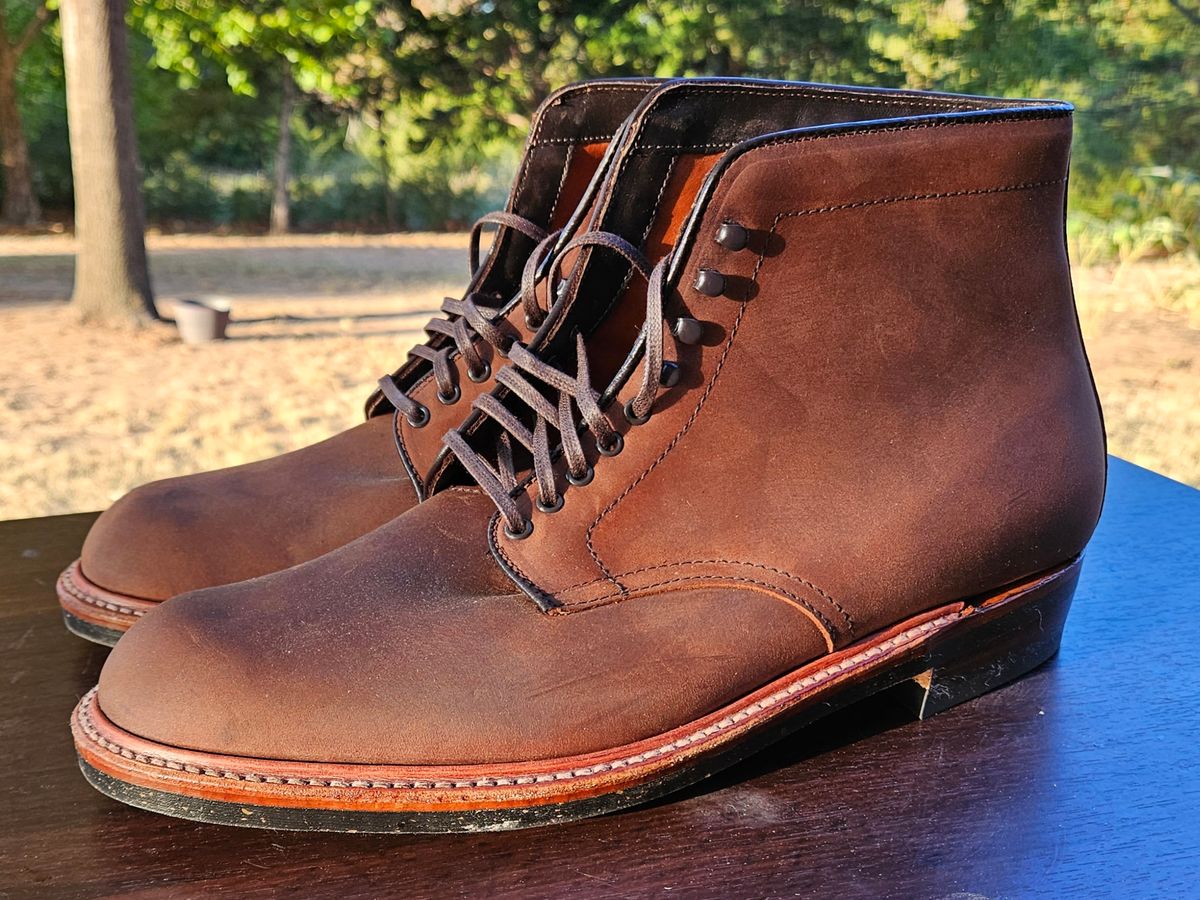 Photo by jj4483 on October 3, 2023 of the Alden Plain Toe Boot in Horween Tobacco Smooth Chamois.