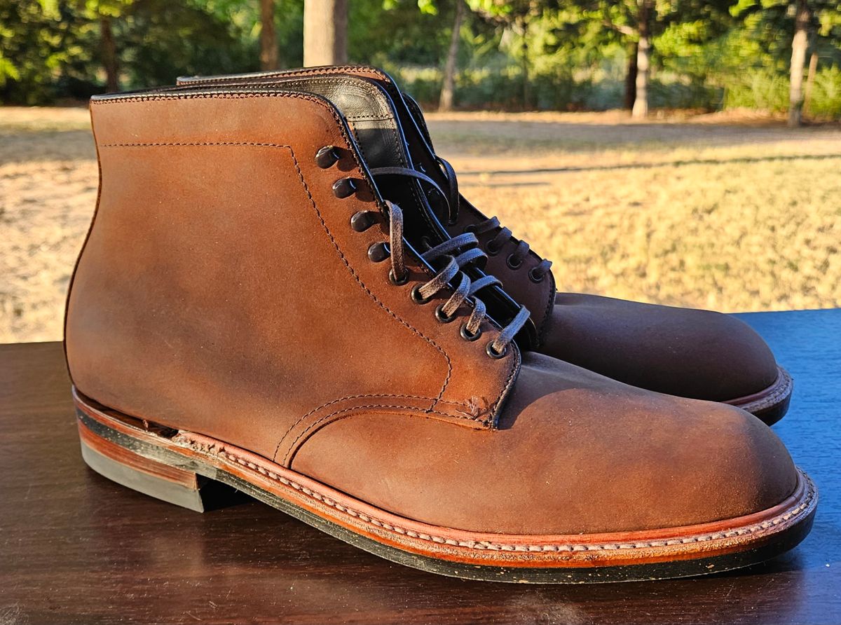 Photo by jj4483 on October 3, 2023 of the Alden Plain Toe Boot in Horween Tobacco Smooth Chamois.