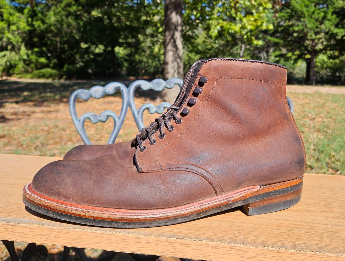 Photo by jj4483 on November 1, 2023 of the Alden Plain Toe Boot in Horween Tobacco Smooth Chamois.