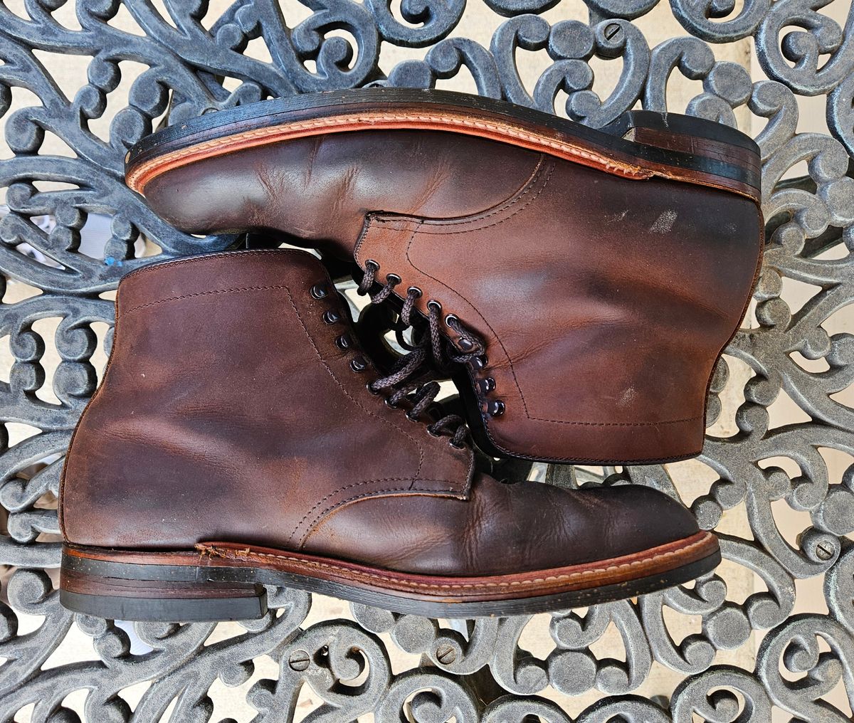 Photo by jj4483 on March 4, 2024 of the Alden Plain Toe Boot in Horween Tobacco Smooth Chamois.