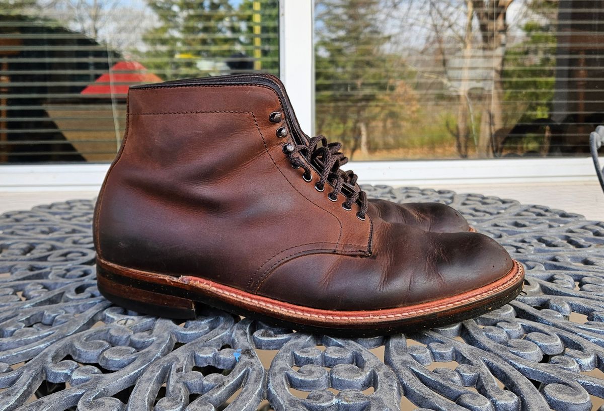 Photo by jj4483 on March 4, 2024 of the Alden Plain Toe Boot in Horween Tobacco Smooth Chamois.