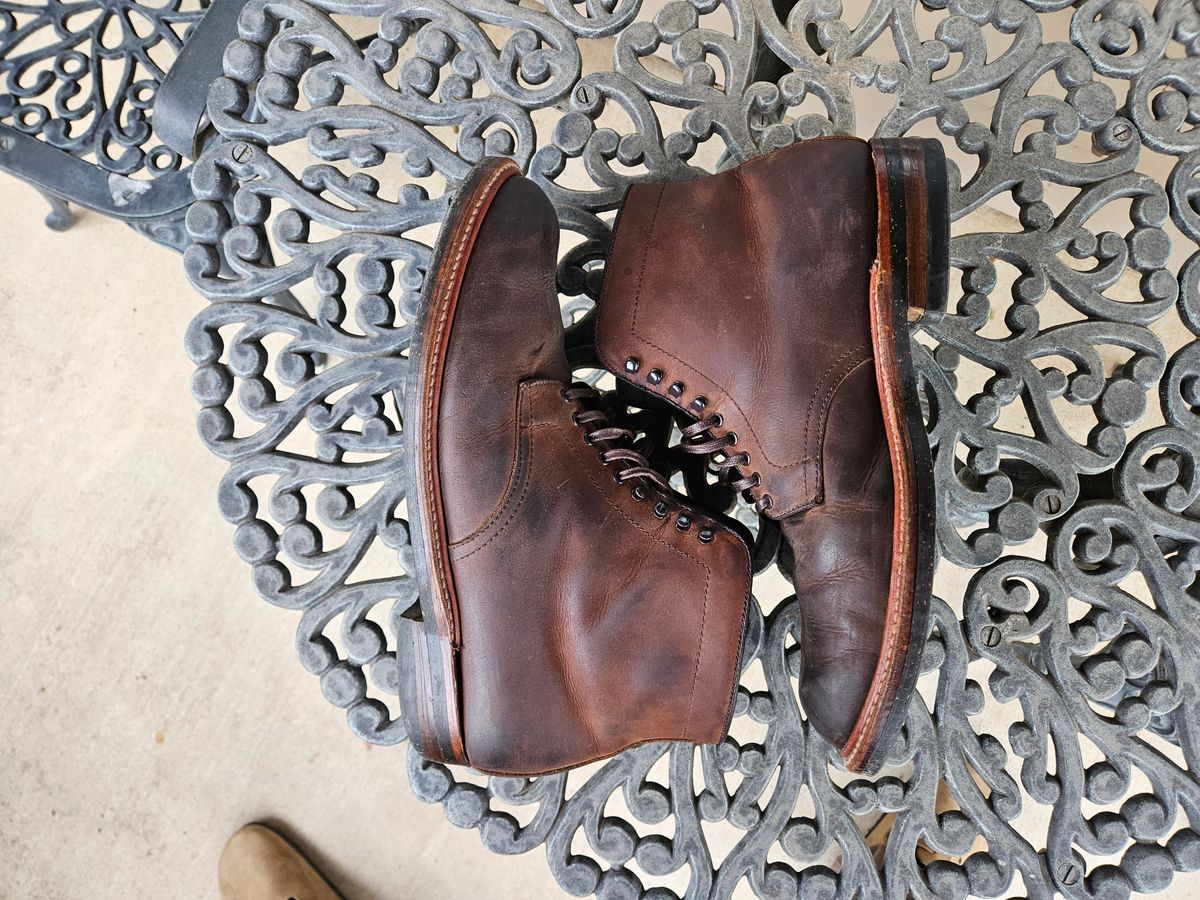 Photo by jj4483 on April 1, 2024 of the Alden Plain Toe Boot in Horween Tobacco Smooth Chamois.