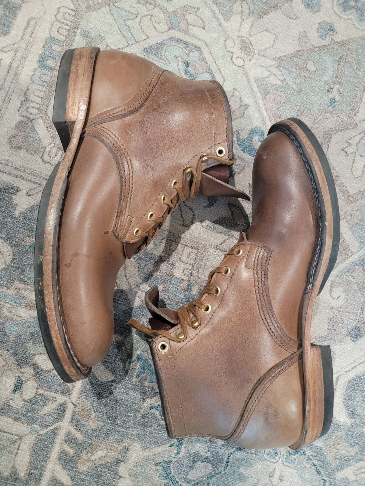 Photo by ShadyBoots on January 5, 2024 of the Nicks MTO in Horween Natural Chromexcel.