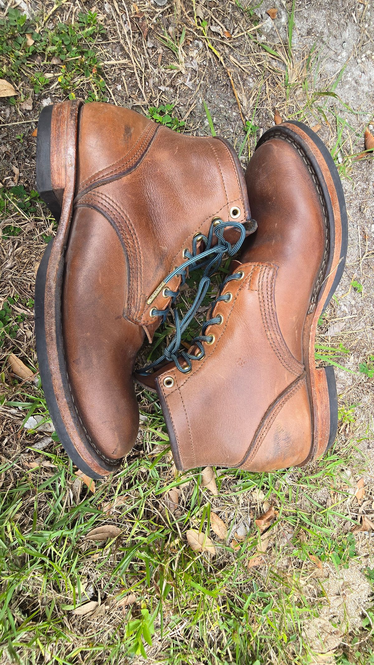 Photo by ShadyBoots on March 3, 2024 of the Nicks MTO in Horween Natural Chromexcel.