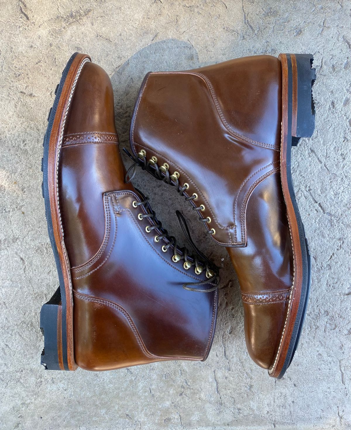 Photo by titletowngoods on October 1, 2022 of the Viberg Service Boot BCT in Horween Mahogany Shell Cordovan.