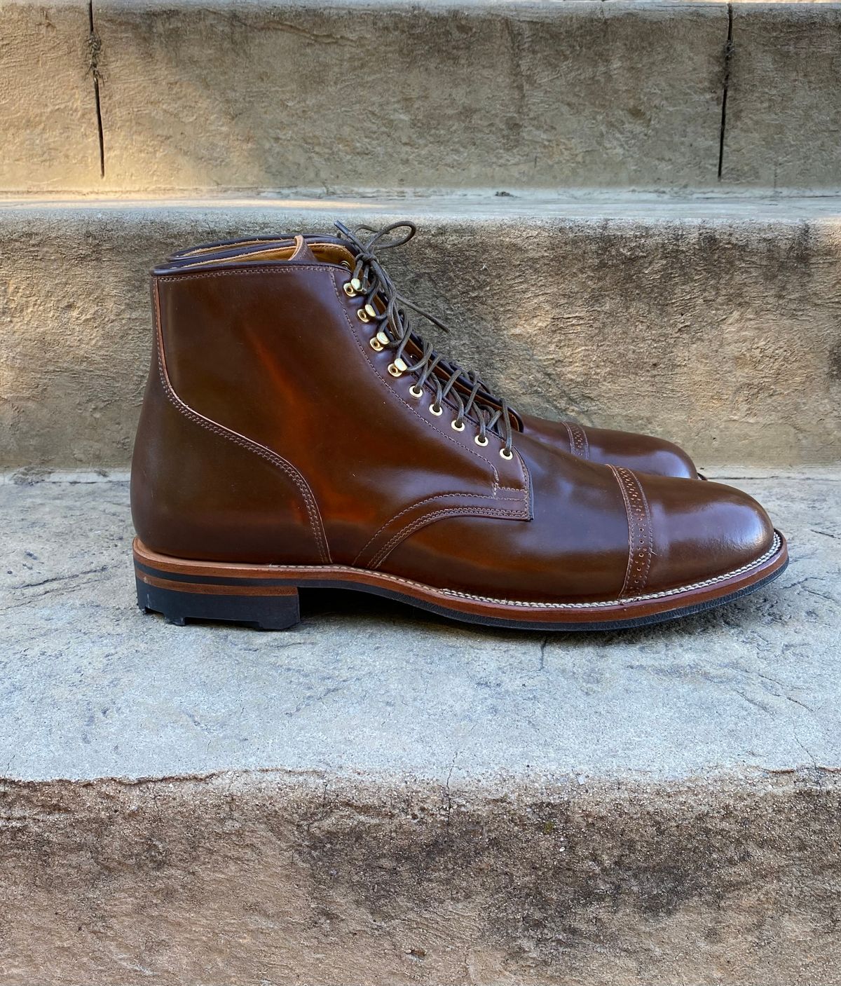 Photo by titletowngoods on October 1, 2022 of the Viberg Service Boot BCT in Horween Mahogany Shell Cordovan.