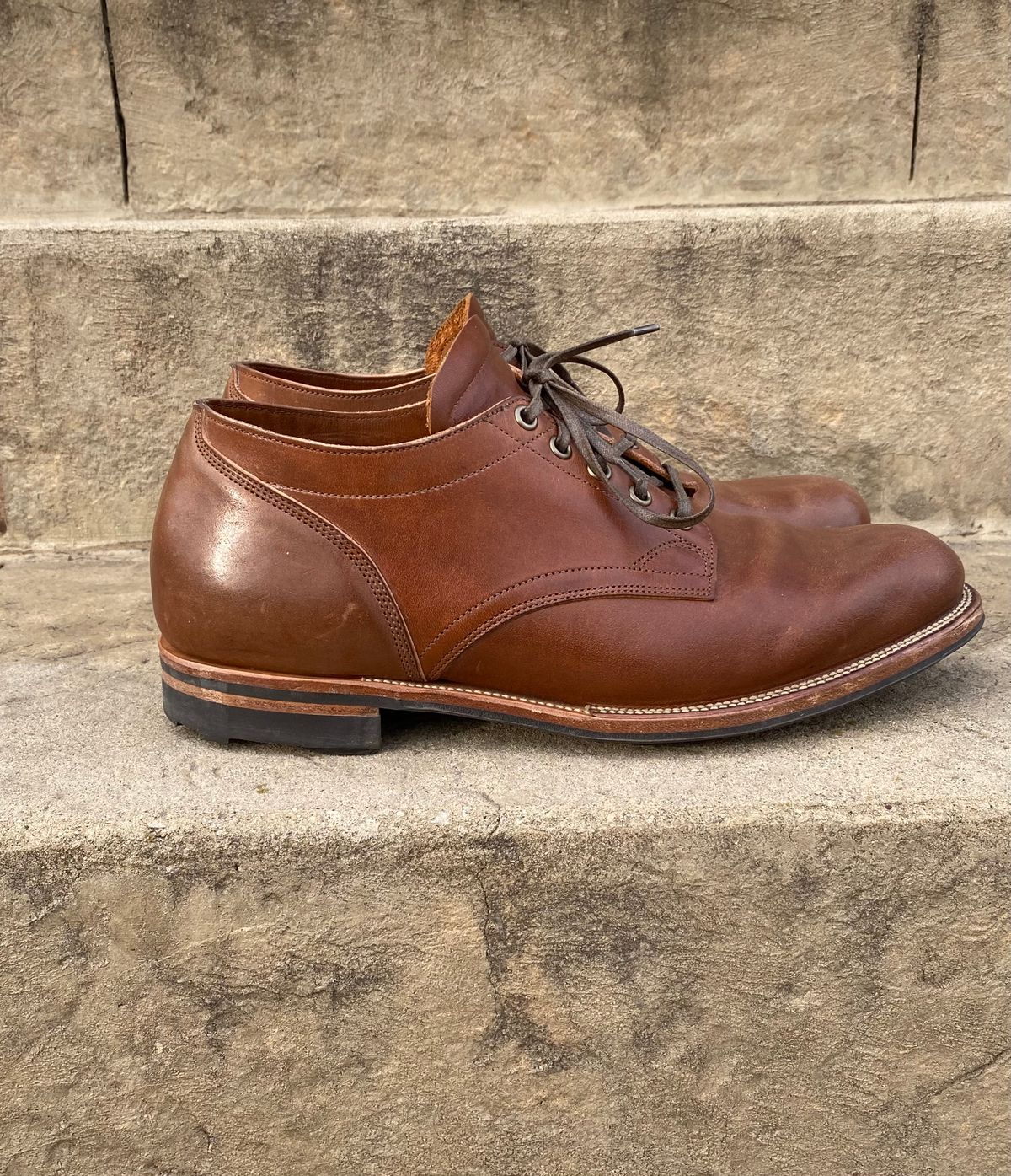 Photo by titletowngoods on December 2, 2022 of the Viberg 145 Oxford in Horween Natural Essex Workshoe Butt.
