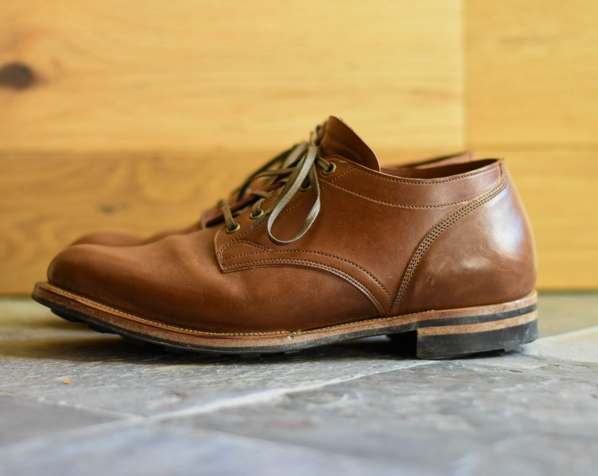 Photo by titletowngoods on February 3, 2023 of the Viberg 145 Oxford in Horween Natural Essex Workshoe Butt.