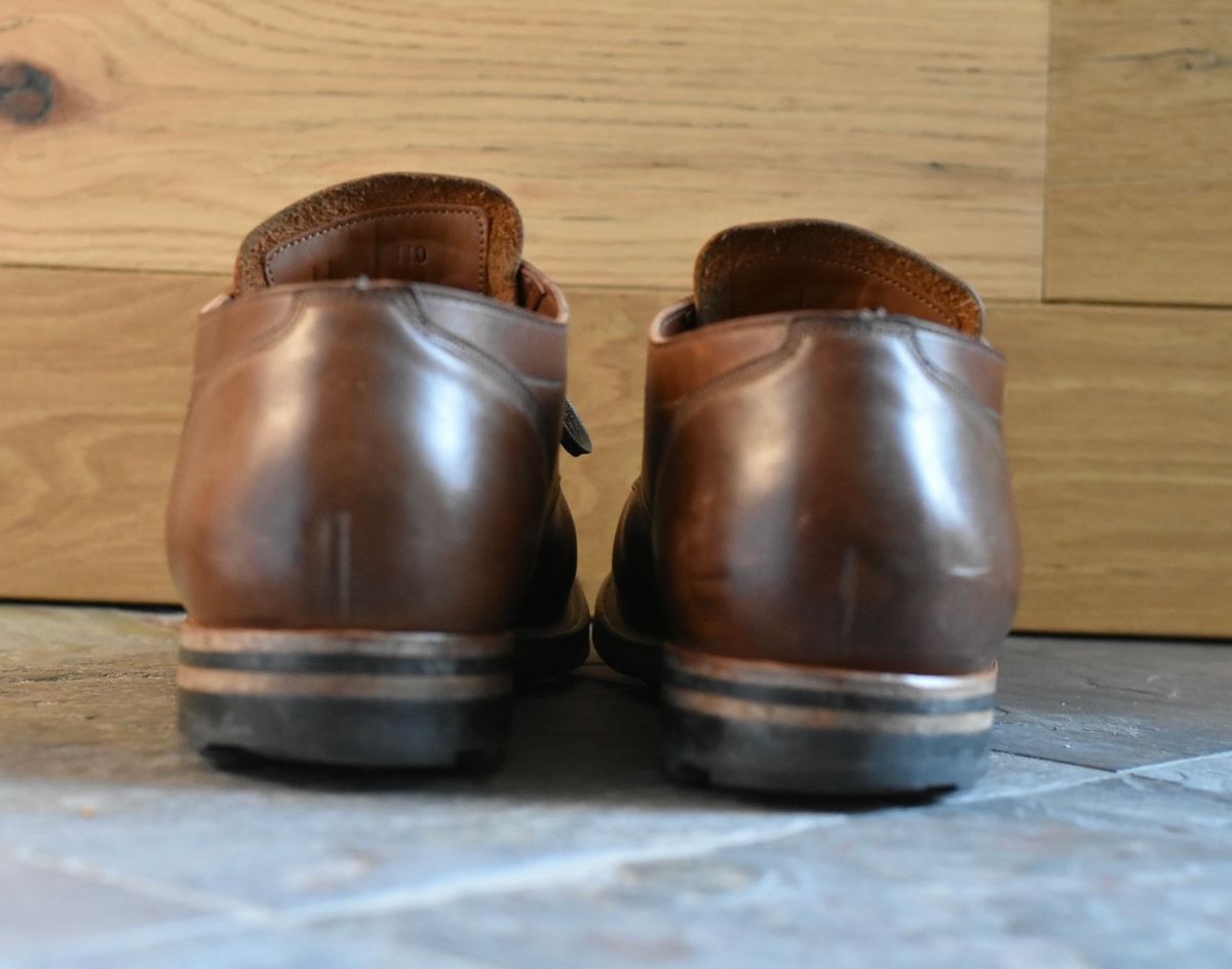 Photo by titletowngoods on March 3, 2023 of the Viberg 145 Oxford in Horween Natural Essex Workshoe Butt.