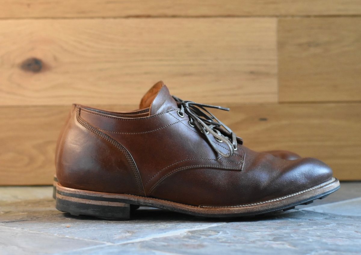 Photo by titletowngoods on March 3, 2023 of the Viberg 145 Oxford in Horween Natural Essex Workshoe Butt.