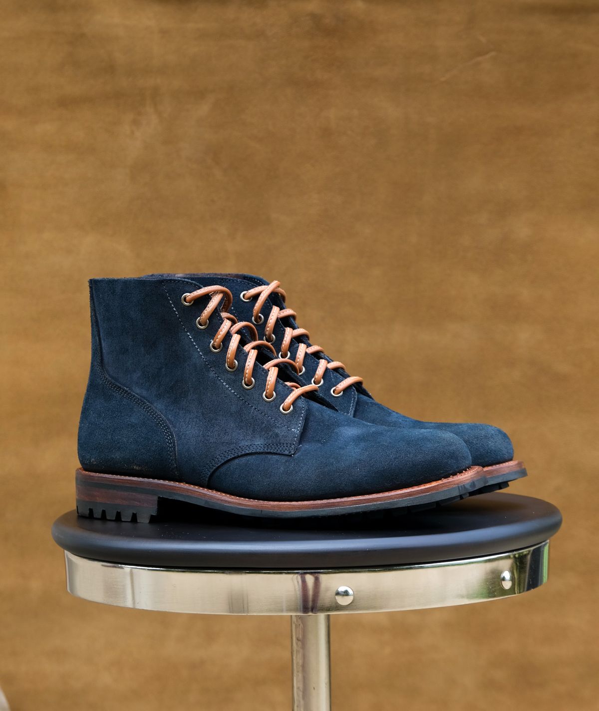 Photo by titletowngoods on October 1, 2023 of the Oak Street Bootmakers Field Boot in Horween Natural Indigo Chromexcel Roughout.