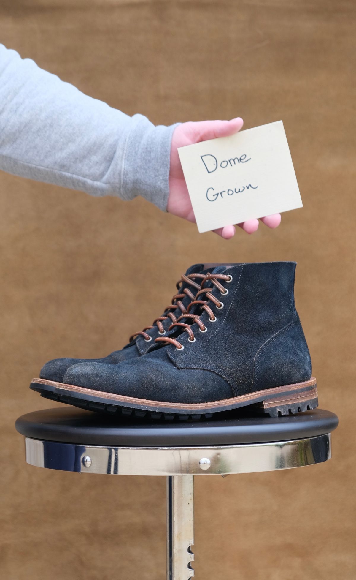 Photo by titletowngoods on November 1, 2023 of the Oak Street Bootmakers Field Boot in Horween Natural Indigo Chromexcel Roughout.
