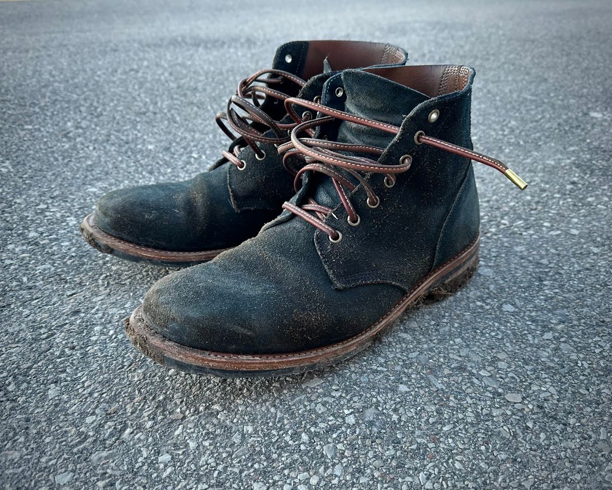 Photo by titletowngoods on March 3, 2024 of the Oak Street Bootmakers Field Boot in Horween Natural Indigo Chromexcel Roughout.