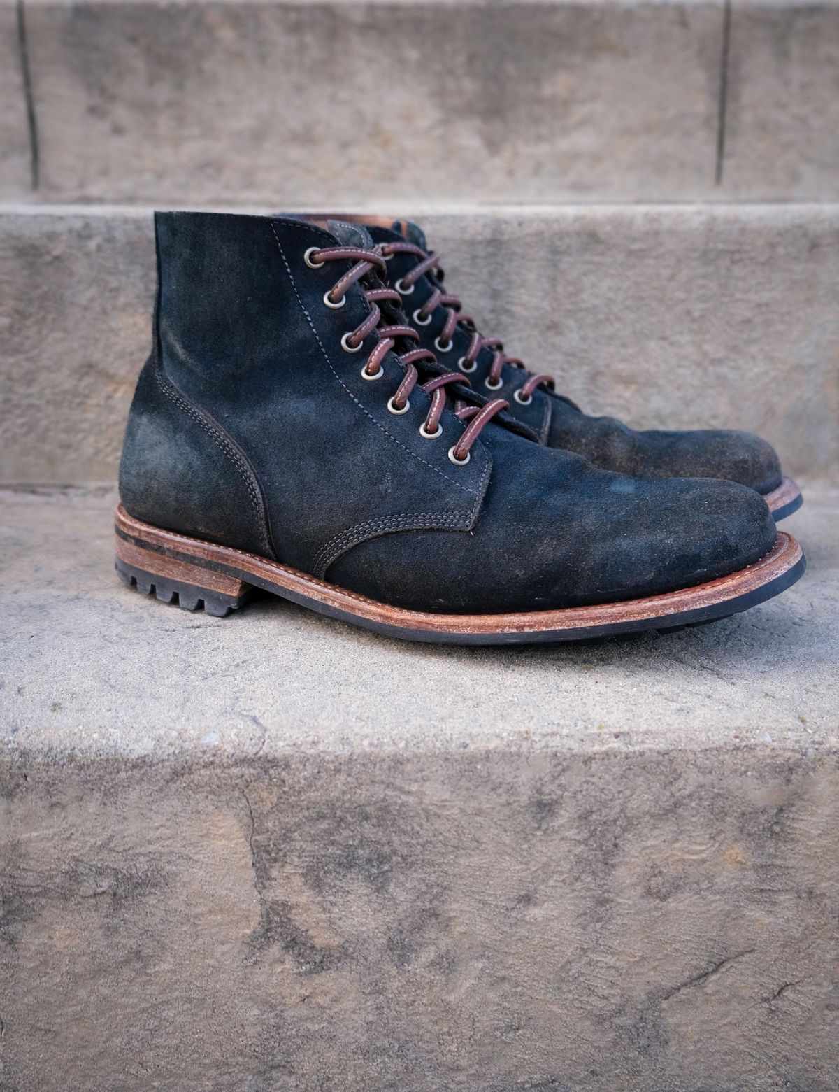 Photo by titletowngoods on March 3, 2024 of the Oak Street Bootmakers Field Boot in Horween Natural Indigo Chromexcel Roughout.