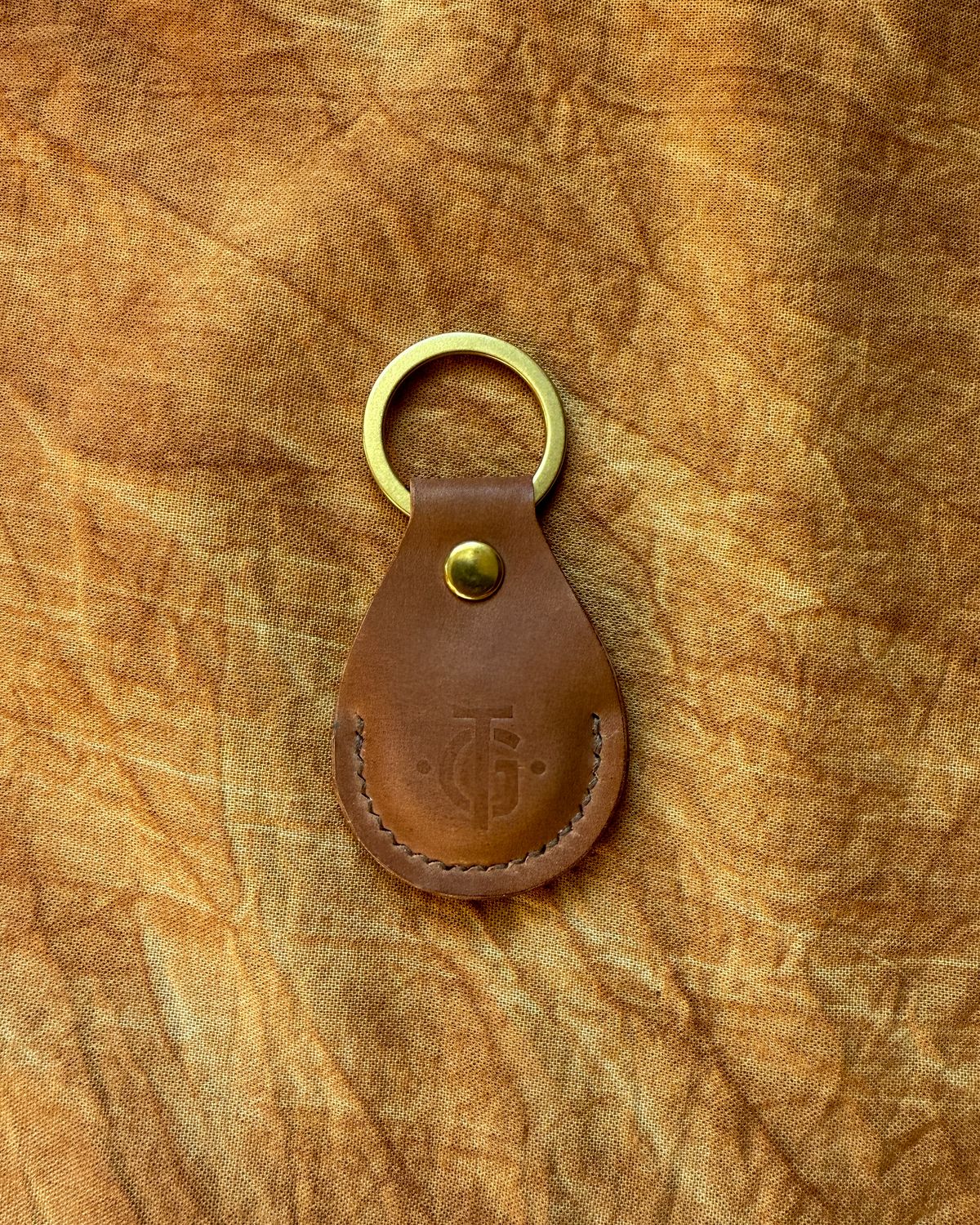 Photo by titletowngoods on October 5, 2025 of the Titletown Goods Airtag Case in Horween Unglazed Natural Shell Cordovan.