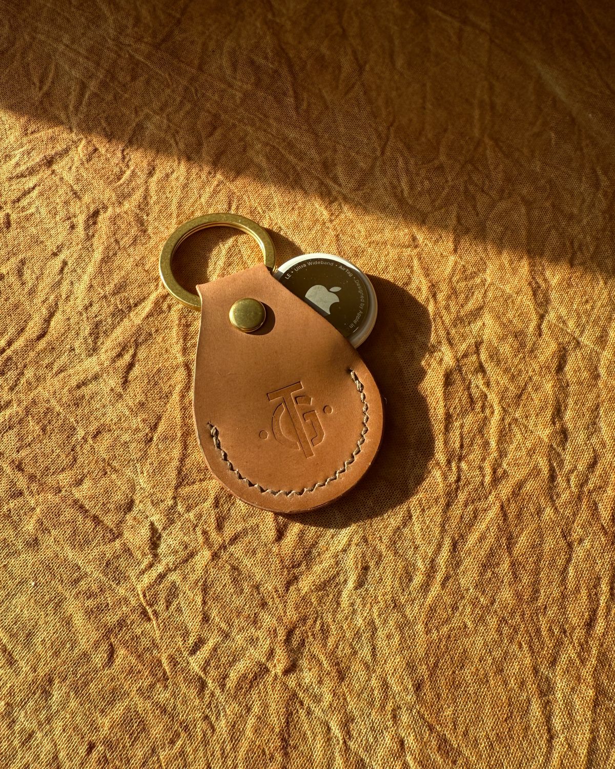 Photo by titletowngoods on October 5, 2025 of the Titletown Goods Airtag Case in Horween Unglazed Natural Shell Cordovan.