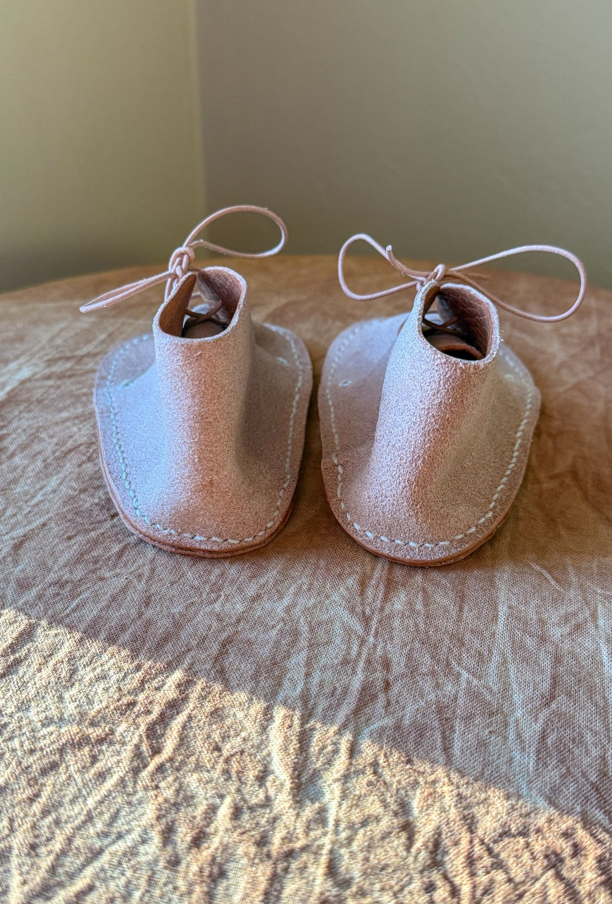 Photo by titletowngoods on November 5, 2025 of the Titletown Goods Chukka in Wickett & Craig Russet Milled Traditional Harness.