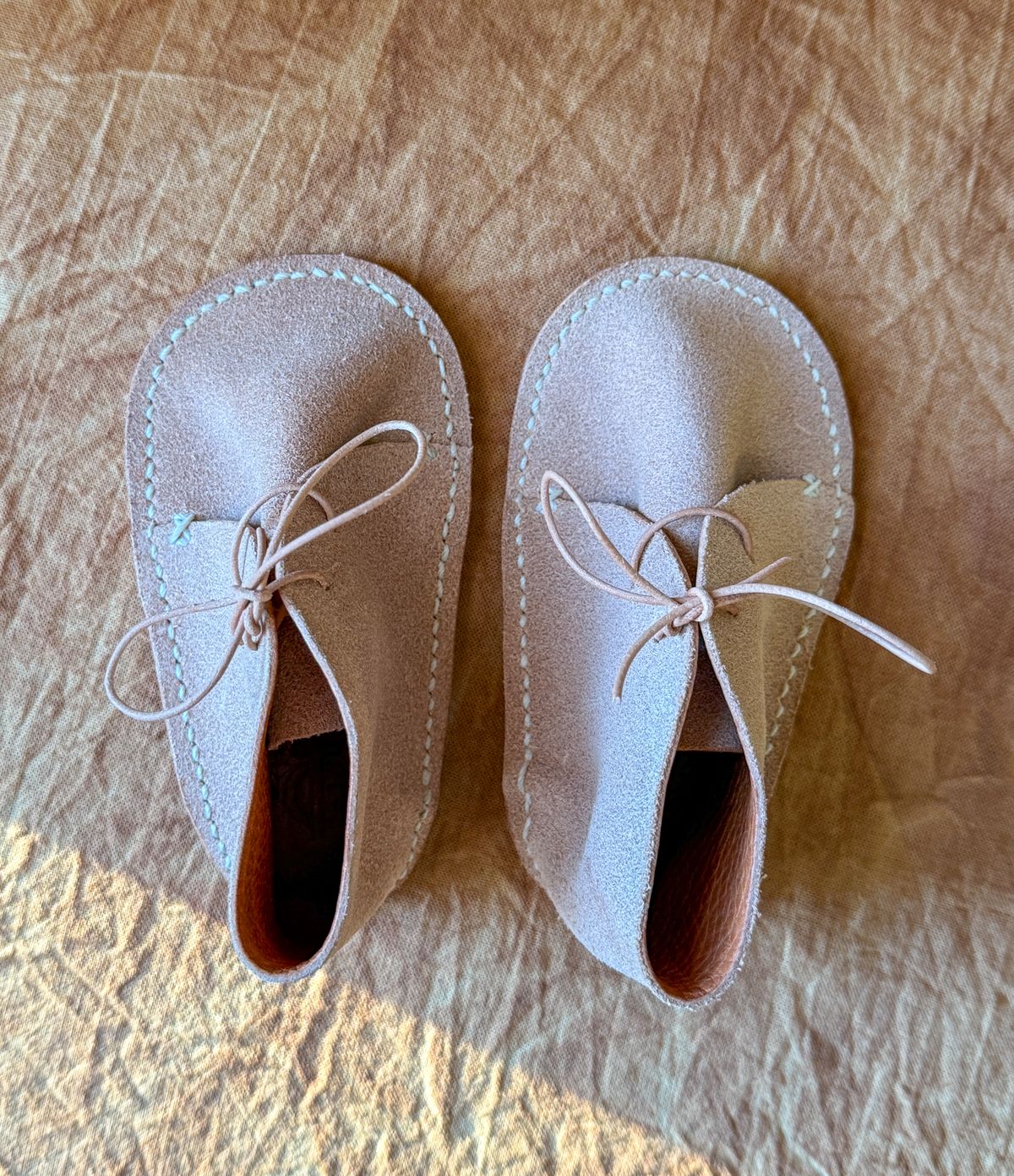 Photo by titletowngoods on November 5, 2025 of the Titletown Goods Chukka in Wickett & Craig Russet Milled Traditional Harness.