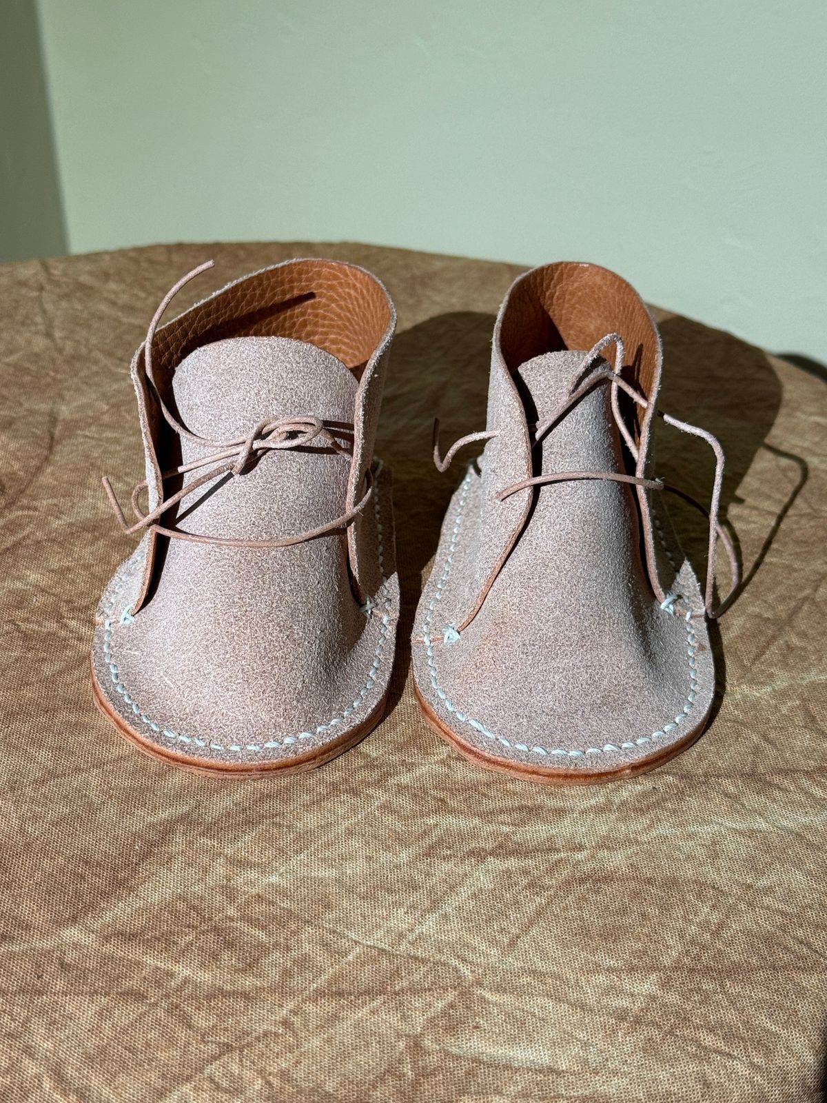 Photo by titletowngoods on January 5, 2026 of the Titletown Goods Chukka in Wickett & Craig Russet Milled Traditional Harness.