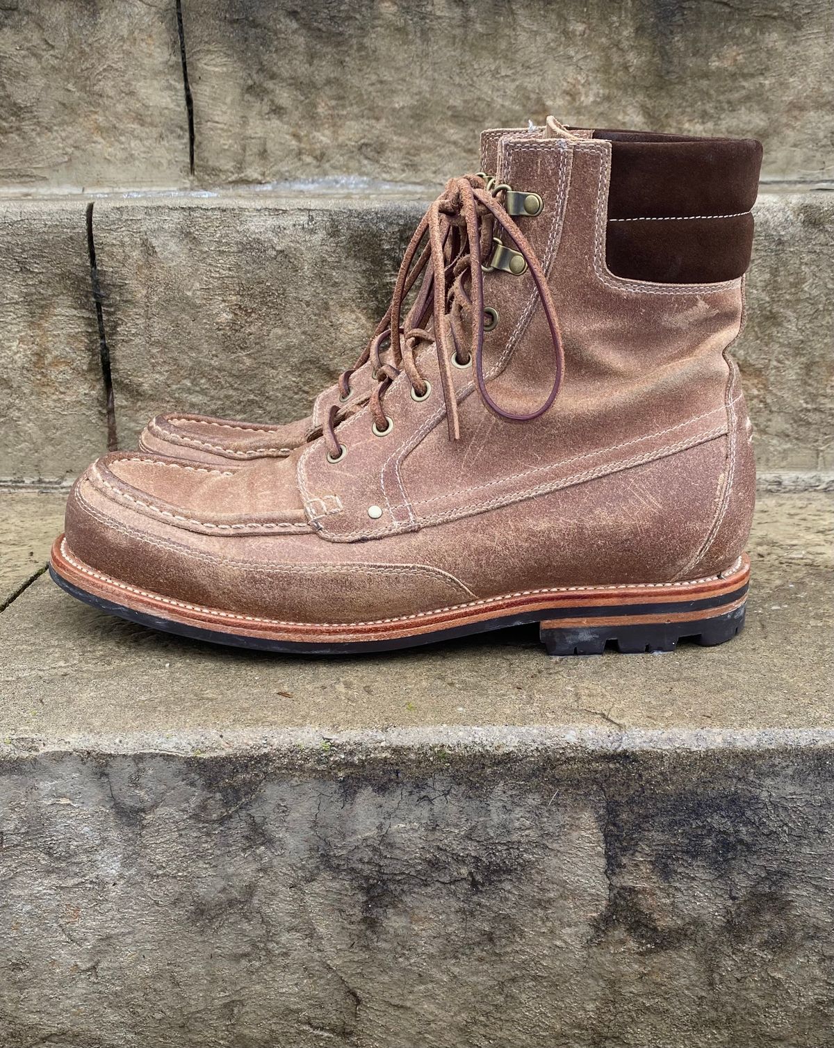 Photo by titletowngoods on January 5, 2023 of the Grant Stone Field Boot in C.F. Stead Natural Waxy Commander Suede.