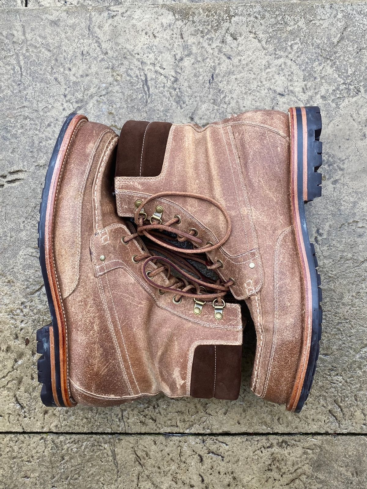 Photo by titletowngoods on January 5, 2023 of the Grant Stone Field Boot in C.F. Stead Natural Waxy Commander Suede.