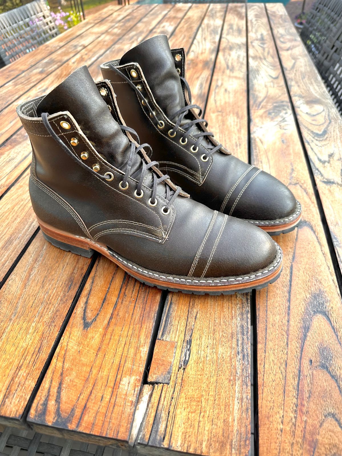 Photo by ferf on June 13, 2023 of the White's MP-Sherman Toe Cap in Horween Dark Olive Waxed Flesh.