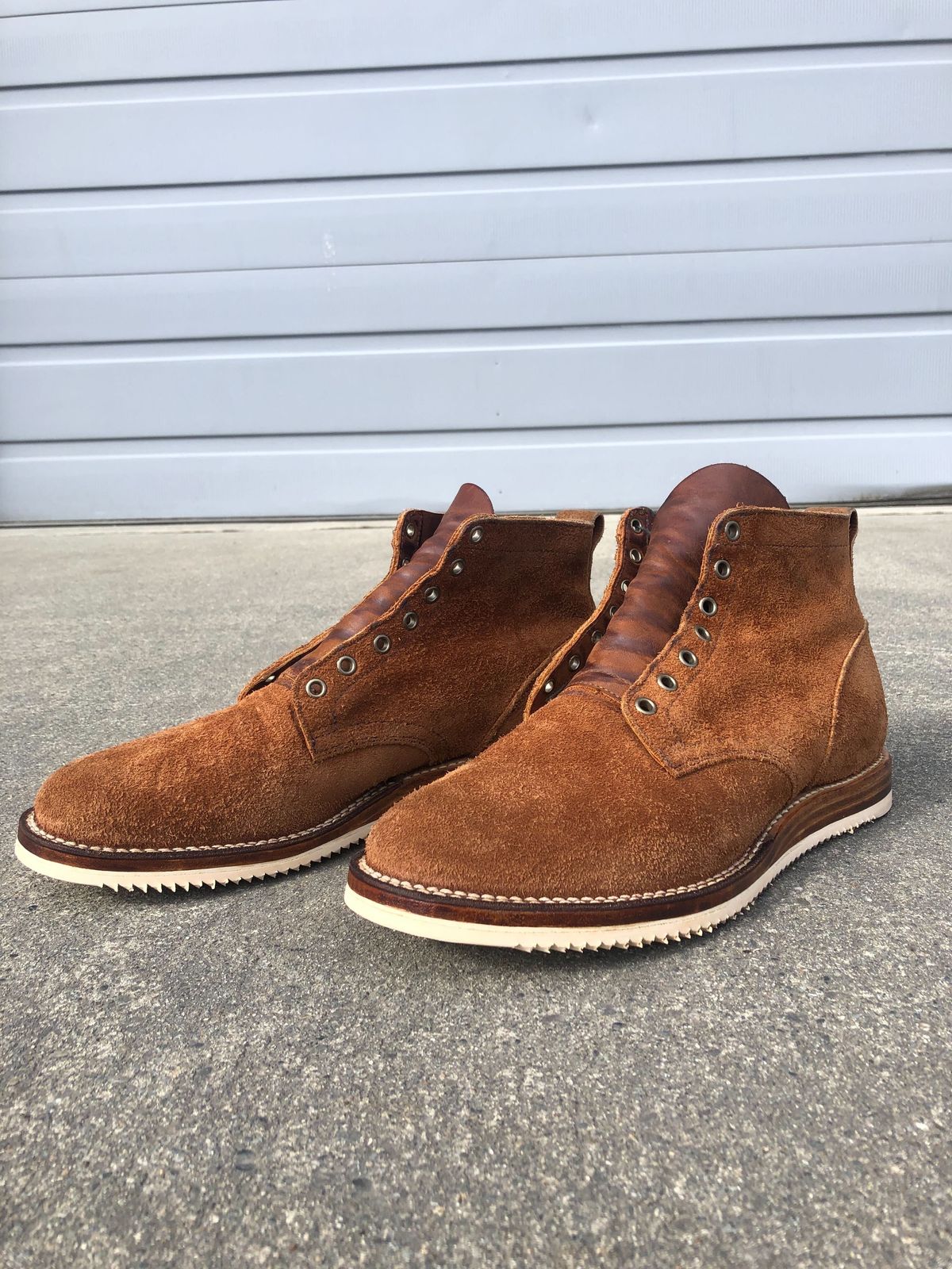 Photo by ferf on April 10, 2022 of the Viberg Service Boot in Seidel Aged Bark Roughout.