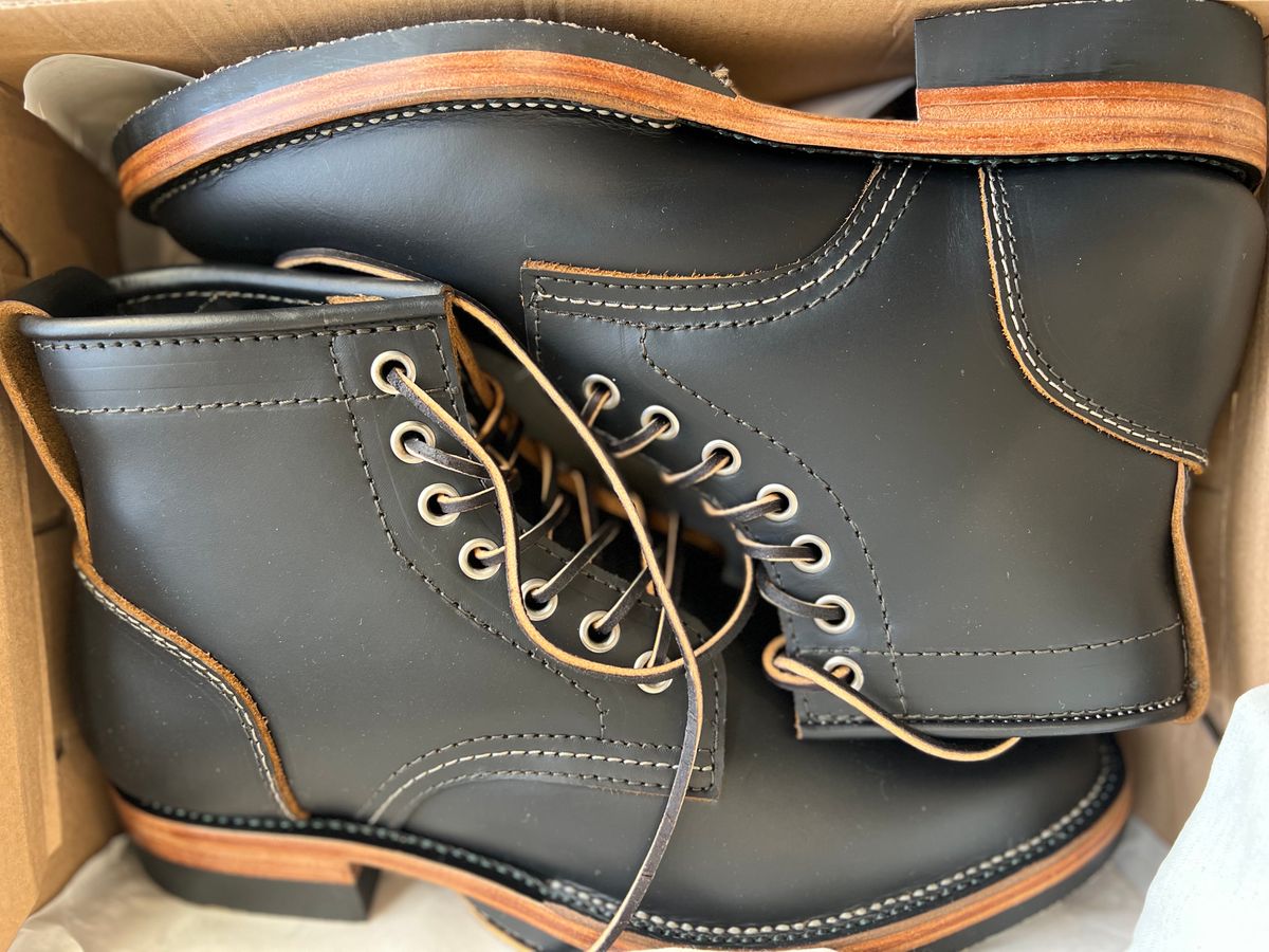Photo by Rameshpondhe on October 3, 2023 of the Santalum x PTC The Klondike Service Boot in S.B. Foot Black Klondike.