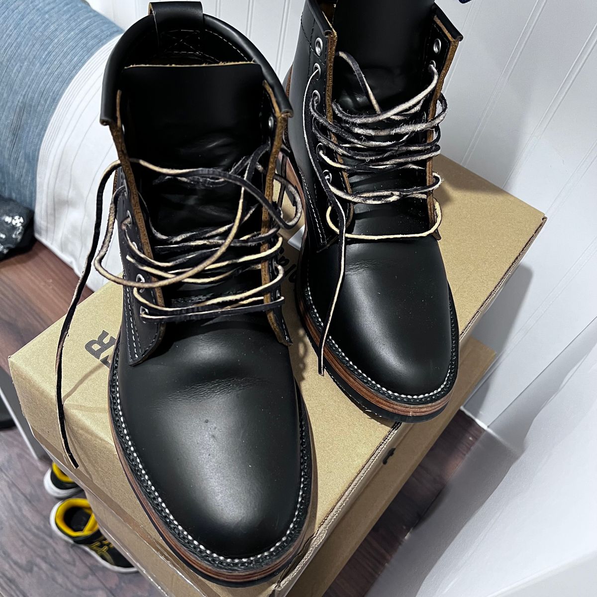 Photo by Rameshpondhe on October 17, 2023 of the Santalum x PTC The Klondike Service Boot in S.B. Foot Black Klondike.