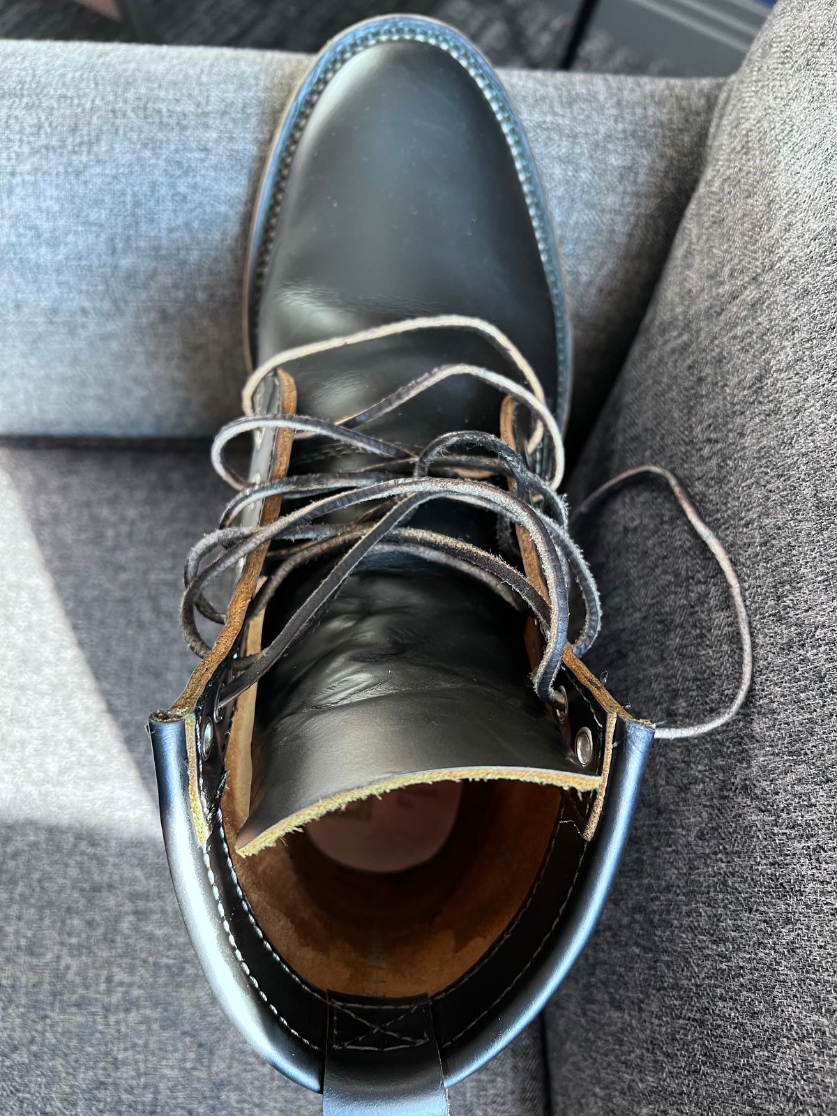 Photo by Rameshpondhe on November 8, 2023 of the Santalum x PTC The Klondike Service Boot in S.B. Foot Black Klondike.