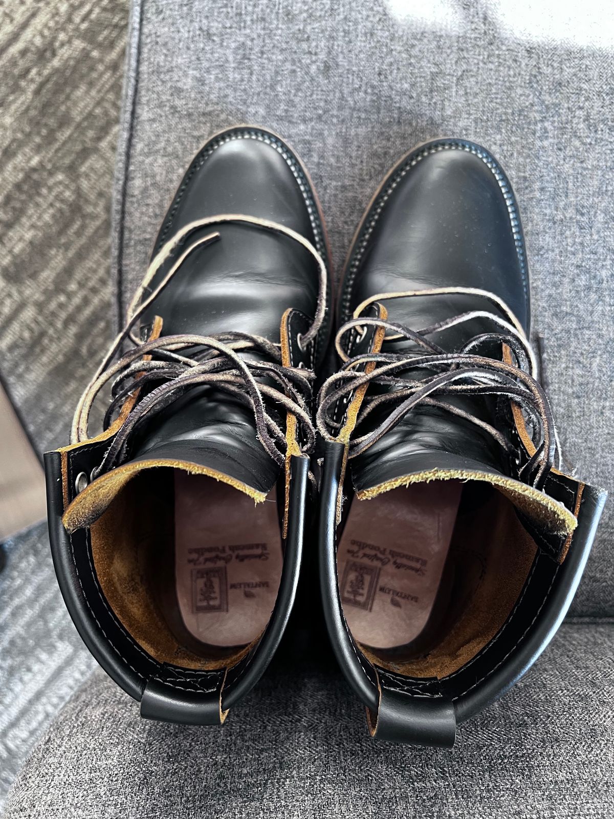 Photo by Rameshpondhe on November 8, 2023 of the Santalum x PTC The Klondike Service Boot in S.B. Foot Black Klondike.