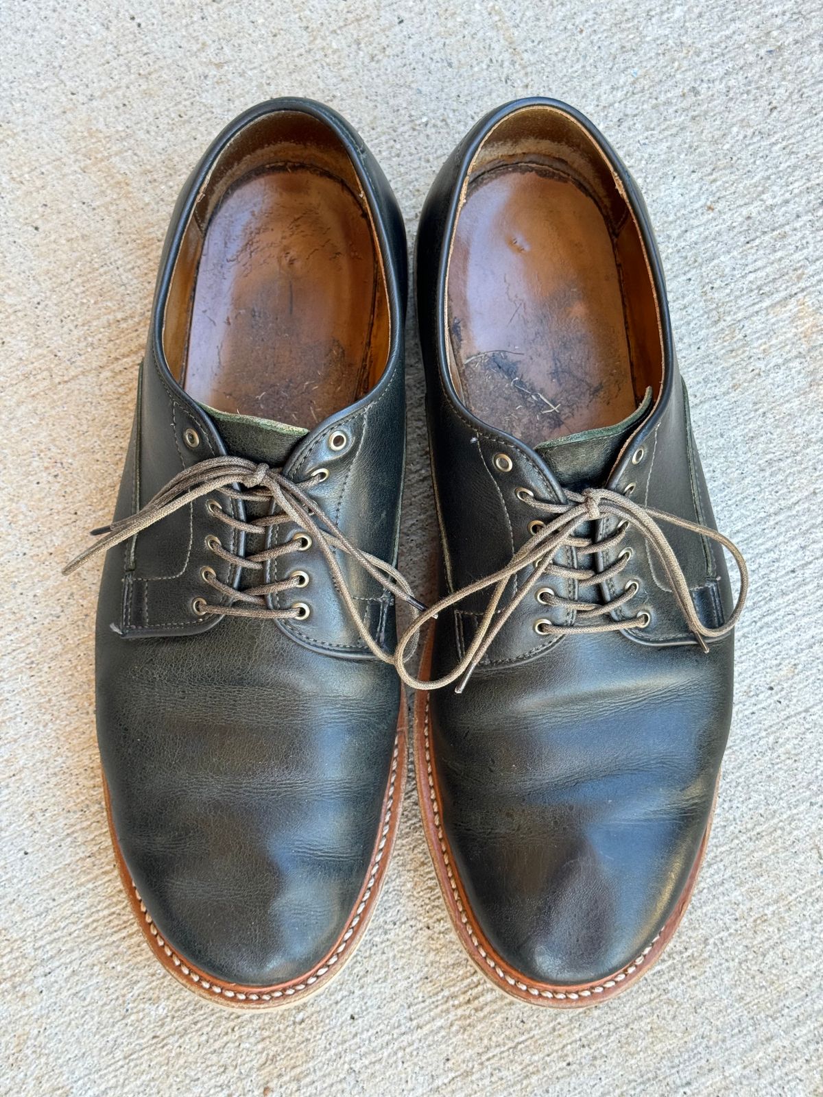 Photo by yeolderoberto on February 1, 2024 of the Viberg Derby Shoe in C.F. Stead Military Green Waxed Kudu.