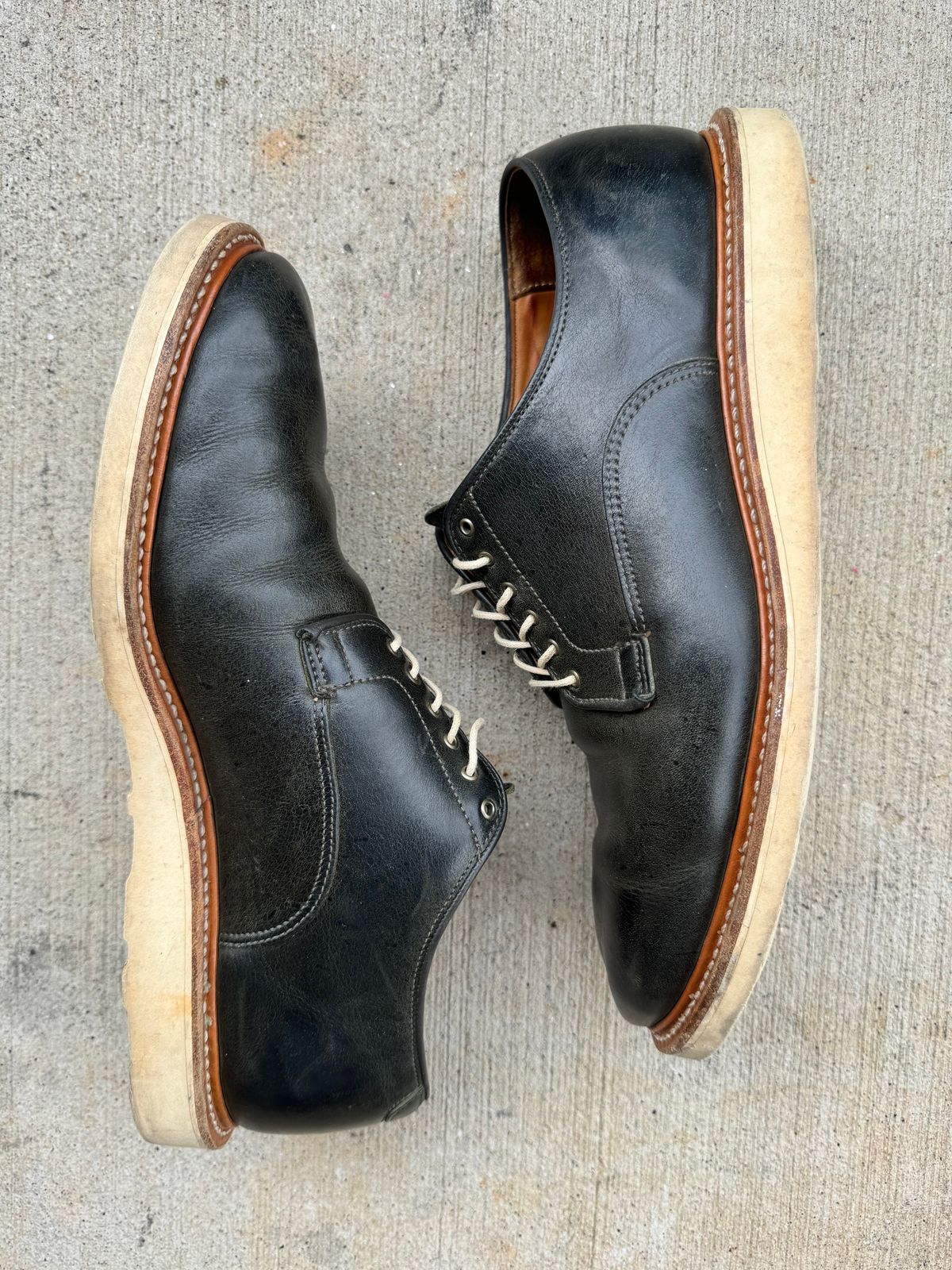 Photo by yeolderoberto on April 2, 2024 of the Viberg Derby Shoe in C.F. Stead Military Green Waxed Kudu.