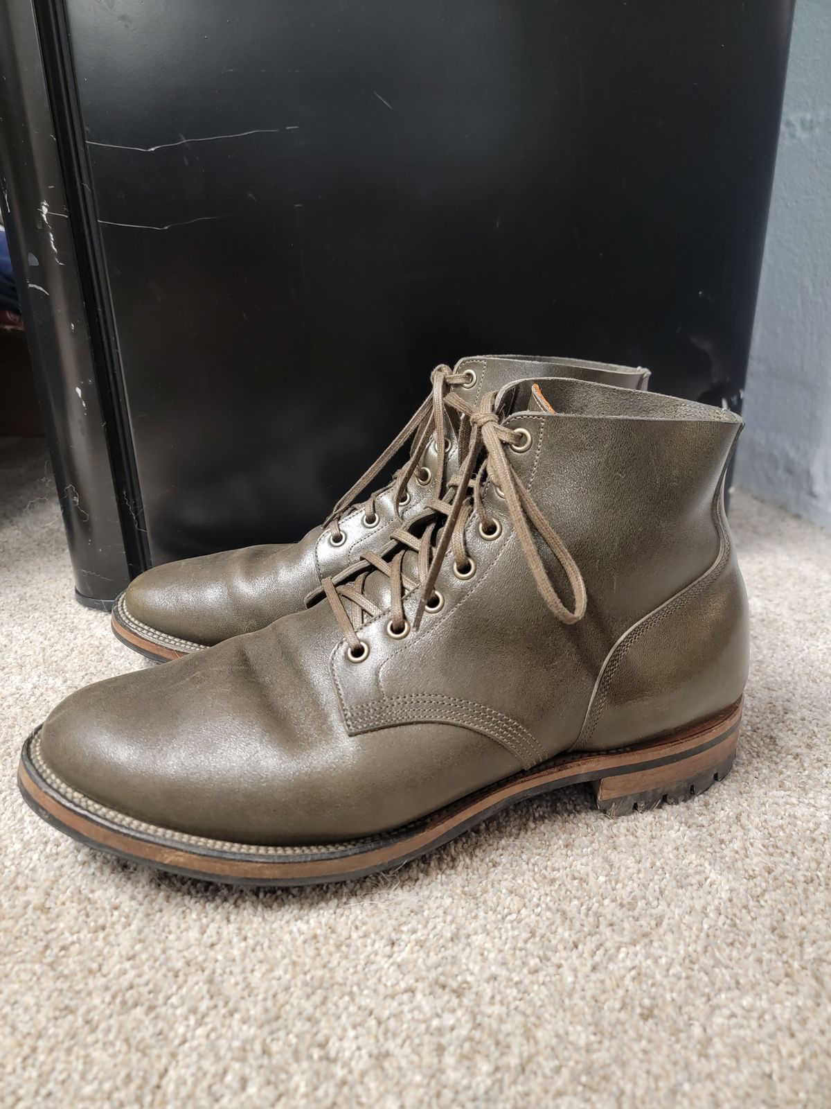 Photo by tempesttost on November 3, 2023 of the Viberg Boondocker in Maryam Olive TPR Horsebutt.