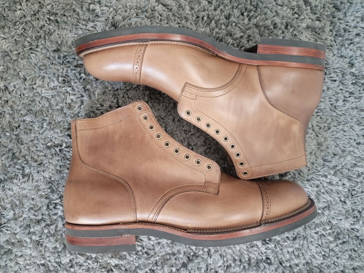 Photo by tempesttost on October 7, 2023 of the Viberg Service Boot BCT in Horween Natural Chromexcel.