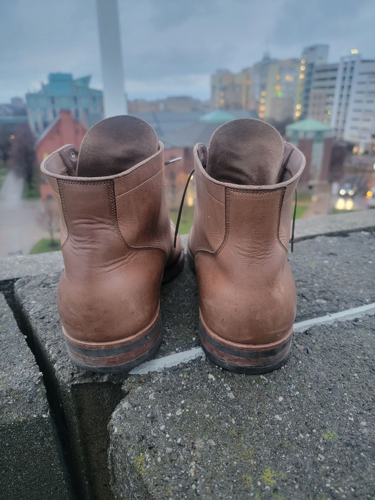 Photo by tempesttost on December 5, 2023 of the Viberg Service Boot BCT in Horween Natural Chromexcel.