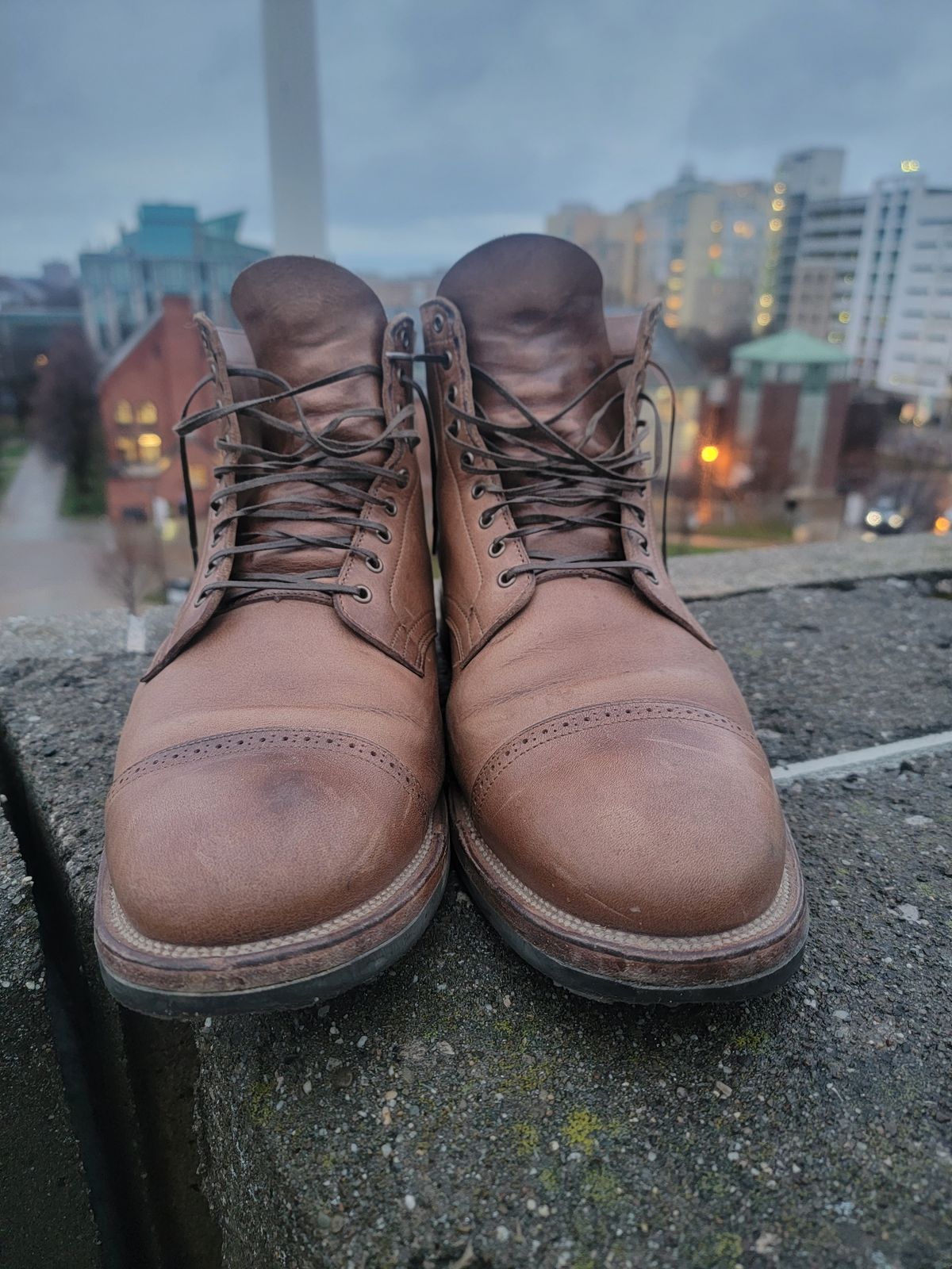 Photo by tempesttost on December 5, 2023 of the Viberg Service Boot BCT in Horween Natural Chromexcel.
