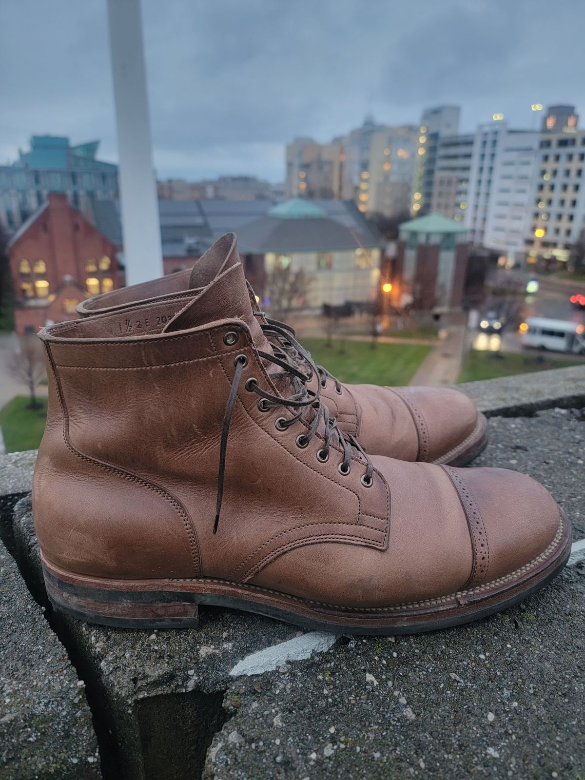 Photo by tempesttost on December 5, 2023 of the Viberg Service Boot BCT in Horween Natural Chromexcel.